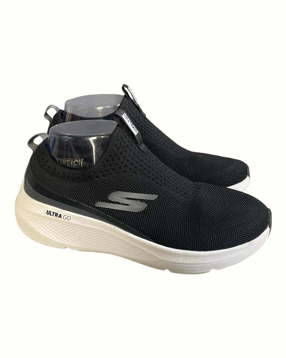Skechers Women’s Size-7.5 Black Slip On Go Run Elevate Sneakers